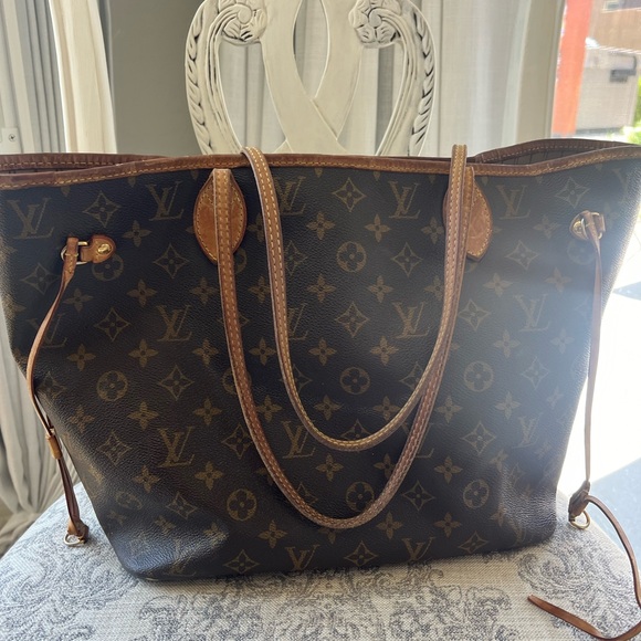 Louis Vuitton Neverfull MM - Picture 1 of 16
